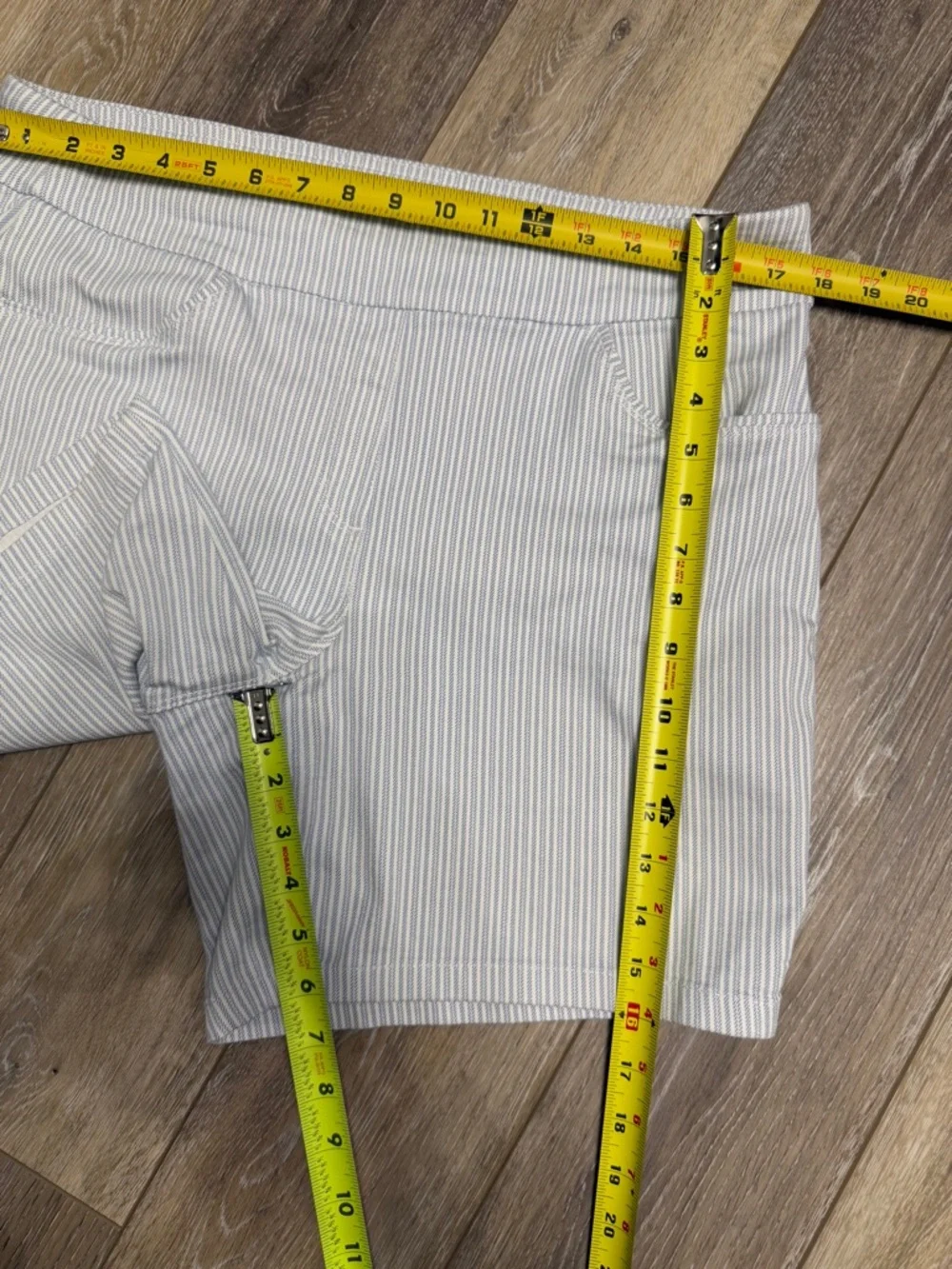 #14)  Liz Claiborne White and Light Blue Striped Bermuda Shorts - Picture 5 of 7